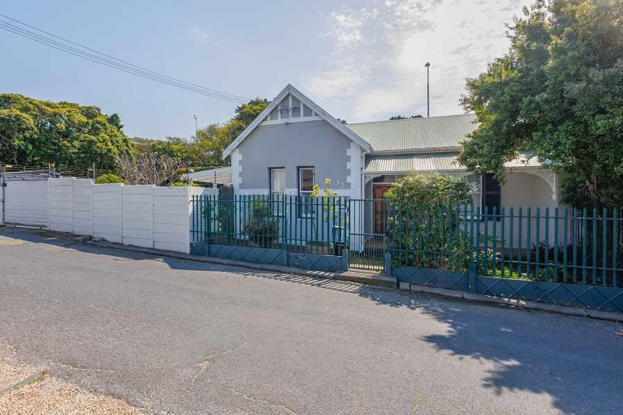 4 Bedroom Property for Sale in Wynberg Western Cape